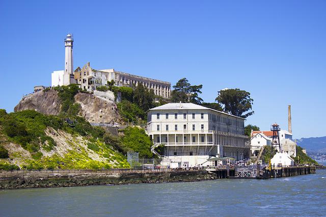 Pénitencier d'Alcatraz dans la baie de San Francisco