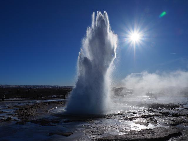 Strokkur geyser en Islande